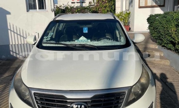 Acheter Occasion Voiture Kia Sorento Blanc à Pointe–Noire, Région du Kouilou Acheter Occasion Voiture Kia Sorento Blanc à Pointe–Noire, Région du Kouilou