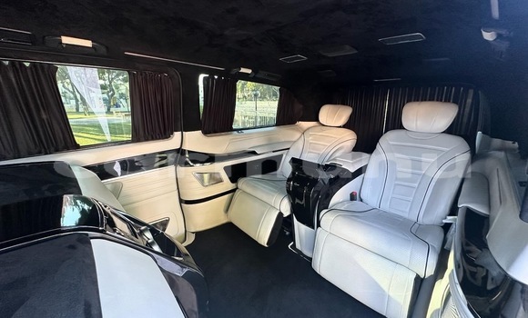 Acheter Occasion Voiture Mercedes Viano Noir à Pointe–Noire, Région du Kouilou Acheter Occasion Voiture Mercedes Viano Noir à Pointe–Noire, Région du Kouilou