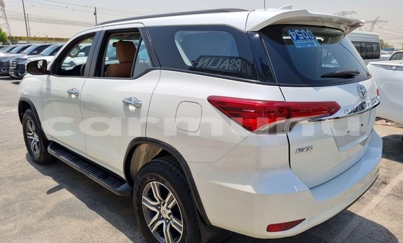 Buy Used Toyota Fortuner White Car in Brazzaville in Municipality of Brazzaville Buy Used Toyota Fortuner White Car in Brazzaville in Municipality of Brazzaville