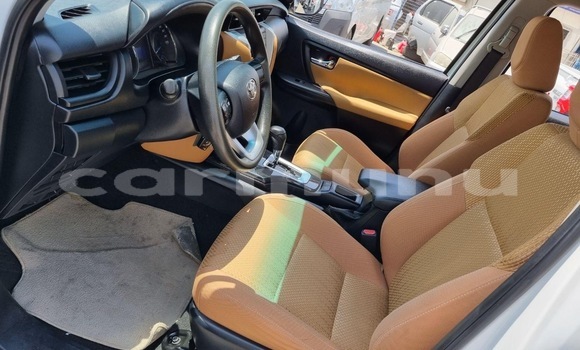 Buy Used Toyota Fortuner White Car in Brazzaville in Municipality of Brazzaville Buy Used Toyota Fortuner White Car in Brazzaville in Municipality of Brazzaville