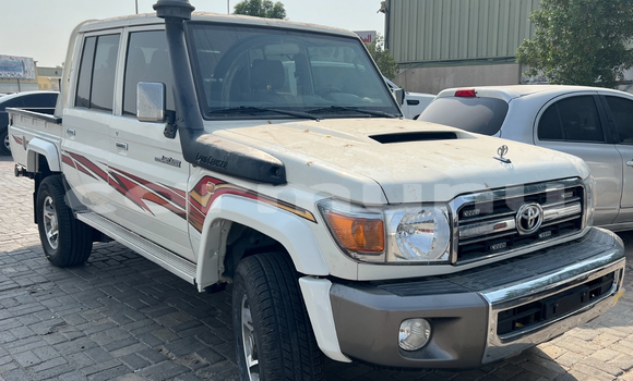 Acheter Occasion Voiture Toyota Pickup Blanc à Pointe–Noire, Région du Kouilou Acheter Occasion Voiture Toyota Pickup Blanc à Pointe–Noire, Région du Kouilou