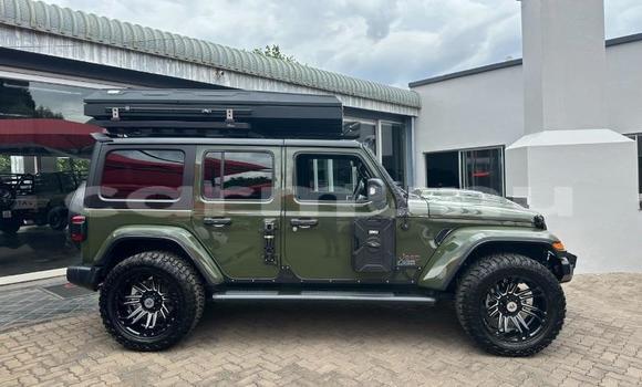 Buy Used Jeep Wrangler Green Car in Brazzaville in Municipality of Brazzaville Buy Used Jeep Wrangler Green Car in Brazzaville in Municipality of Brazzaville