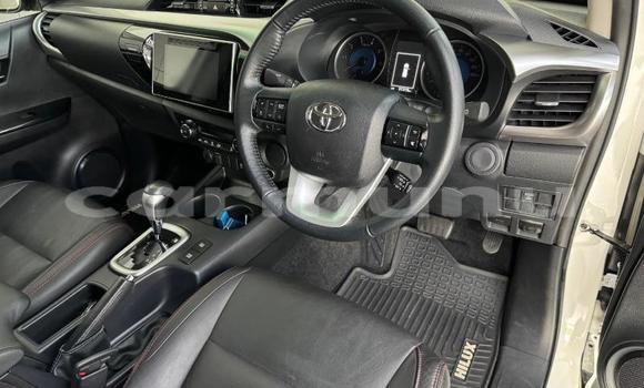 Buy Used Toyota Hilux White Car in Brazzaville in Municipality of Brazzaville Buy Used Toyota Hilux White Car in Brazzaville in Municipality of Brazzaville
