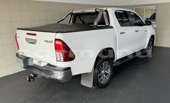 Buy Used Toyota Hilux White Car in Brazzaville in Municipality of Brazzaville Buy Used Toyota Hilux White Car in Brazzaville in Municipality of Brazzaville