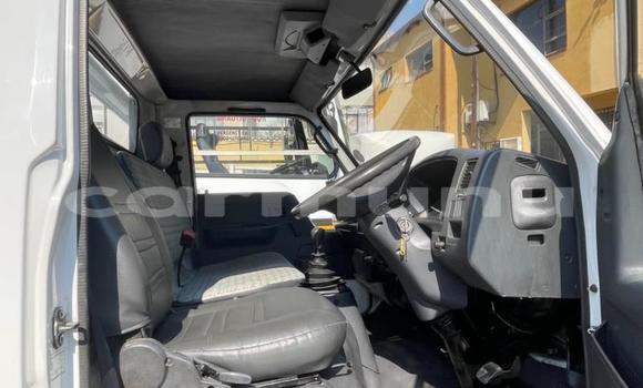 Acheter Occasion Utilitaire Toyota Dyna Blanc à Gamboma, Plateaux Acheter Occasion Utilitaire Toyota Dyna Blanc à Gamboma, Plateaux