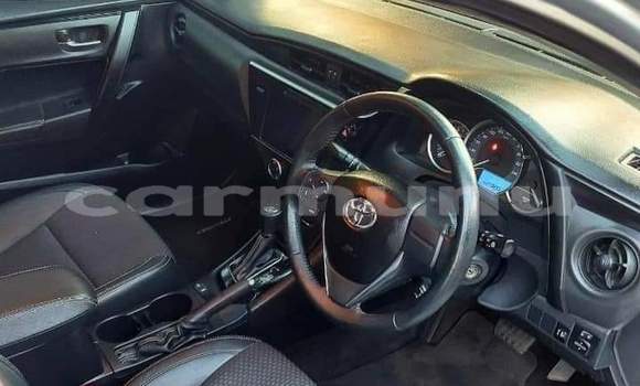 Buy Used Toyota Corolla Silver Car in Kinkala in pool Buy Used Toyota Corolla Silver Car in Kinkala in pool