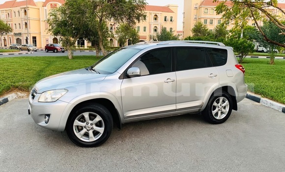 Acheter Occasion Voiture Toyota RAV4 Gris à Pointe–Noire, Région du Kouilou Acheter Occasion Voiture Toyota RAV4 Gris à Pointe–Noire, Région du Kouilou