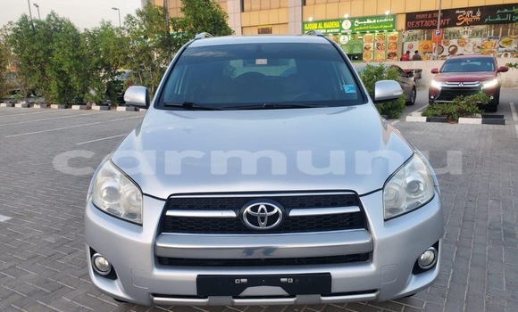 Acheter Occasion Voiture Toyota RAV4 Gris à Pointe–Noire, Région du Kouilou Acheter Occasion Voiture Toyota RAV4 Gris à Pointe–Noire, Région du Kouilou
