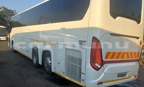 Acheter Occasion Utilitaire Scania R420 Blanc à Brazzaville, Commune de Brazzaville Acheter Occasion Utilitaire Scania R420 Blanc à Brazzaville, Commune de Brazzaville