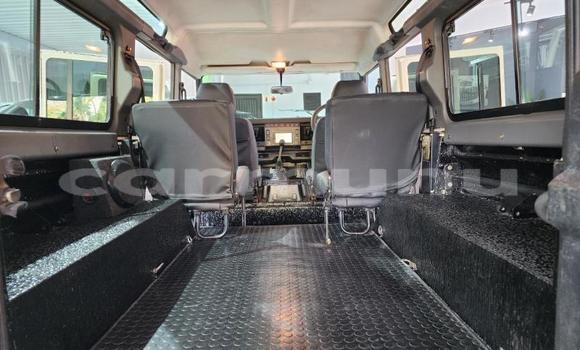 Acheter Occasion Voiture Land Rover Defender Autre à Brazzaville, Commune de Brazzaville Acheter Occasion Voiture Land Rover Defender Autre à Brazzaville, Commune de Brazzaville