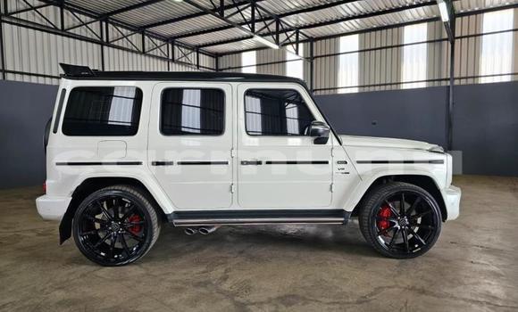 Buy Used Mercedes-Benz G-klasse White Car in Brazzaville in Municipality of Brazzaville Buy Used Mercedes-Benz G-klasse White Car in Brazzaville in Municipality of Brazzaville