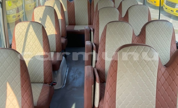 Acheter Occasion Voiture Toyota Coaster Blanc à Brazzaville, Commune de Brazzaville Acheter Occasion Voiture Toyota Coaster Blanc à Brazzaville, Commune de Brazzaville