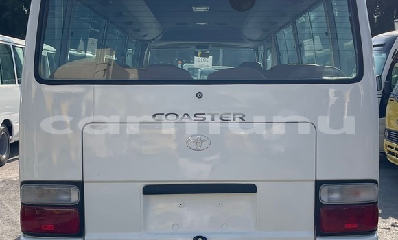 Acheter Occasion Voiture Toyota Coaster Blanc à Brazzaville, Commune de Brazzaville Acheter Occasion Voiture Toyota Coaster Blanc à Brazzaville, Commune de Brazzaville