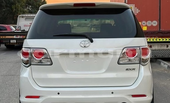 Acheter Occasion Voiture Toyota Fortuner Blanc à Brazzaville, Commune de Brazzaville Acheter Occasion Voiture Toyota Fortuner Blanc à Brazzaville, Commune de Brazzaville