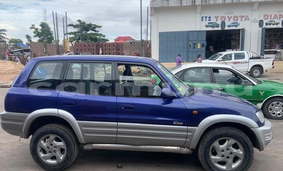 Acheter Occasion Voiture Toyota RAV4 Bleu à Brazzaville, Commune de Brazzaville Acheter Occasion Voiture Toyota RAV4 Bleu à Brazzaville, Commune de Brazzaville