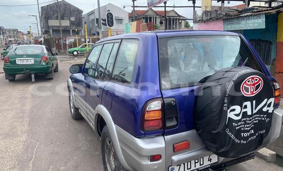 Acheter Occasion Voiture Toyota RAV4 Bleu à Brazzaville, Commune de Brazzaville Acheter Occasion Voiture Toyota RAV4 Bleu à Brazzaville, Commune de Brazzaville