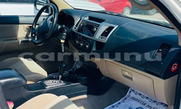 Acheter Occasion Voiture Toyota Fortuner Blanc à Brazzaville, Commune de Brazzaville Acheter Occasion Voiture Toyota Fortuner Blanc à Brazzaville, Commune de Brazzaville