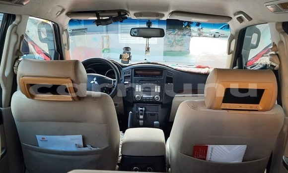 Acheter Occasion Voiture Mitsubishi Pajero Gris à Pointe–Noire, Région du Kouilou Acheter Occasion Voiture Mitsubishi Pajero Gris à Pointe–Noire, Région du Kouilou