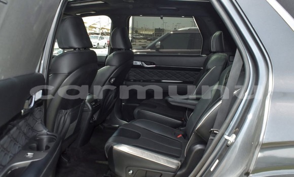 Acheter Occasion Voiture Hyundai Santa Fe Gris à Brazzaville, Commune de Brazzaville Acheter Occasion Voiture Hyundai Santa Fe Gris à Brazzaville, Commune de Brazzaville