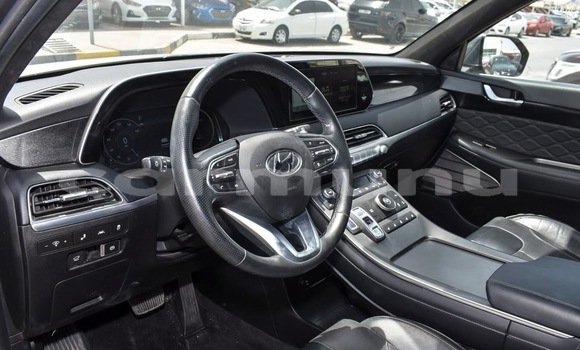 Acheter Occasion Voiture Hyundai Santa Fe Gris à Brazzaville, Commune de Brazzaville Acheter Occasion Voiture Hyundai Santa Fe Gris à Brazzaville, Commune de Brazzaville