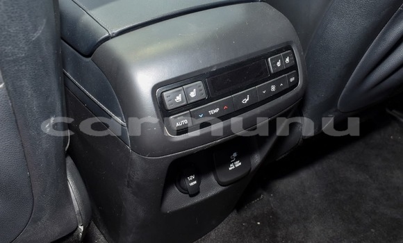 Acheter Occasion Voiture Hyundai Santa Fe Gris à Brazzaville, Commune de Brazzaville Acheter Occasion Voiture Hyundai Santa Fe Gris à Brazzaville, Commune de Brazzaville