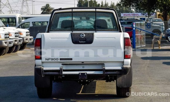 Buy Import Nissan NP 300 White Car in Import - Dubai in Region of Bouenza Buy Import Nissan NP 300 White Car in Import - Dubai in Region of Bouenza