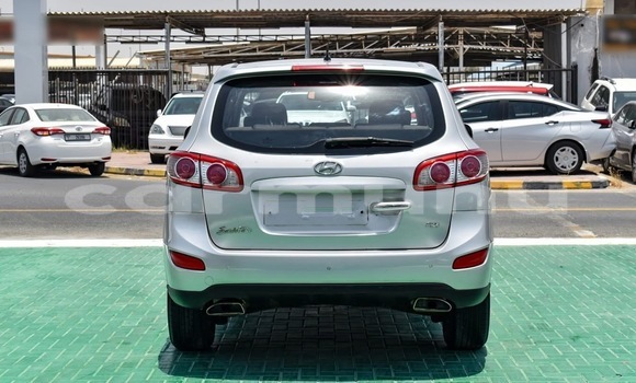 Acheter Occasion Voiture Hyundai Santa Fe Gris à Pointe–Noire, Région du Kouilou Acheter Occasion Voiture Hyundai Santa Fe Gris à Pointe–Noire, Région du Kouilou