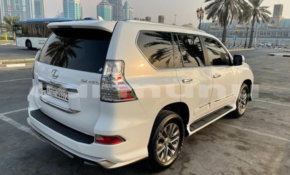 Acheter Occasion Voiture Lexus GX Blanc à Brazzaville, Commune de Brazzaville Acheter Occasion Voiture Lexus GX Blanc à Brazzaville, Commune de Brazzaville