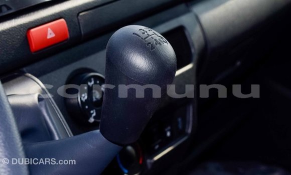 Buy Import Toyota Hiace White Car in Import - Dubai in Region of Bouenza Buy Import Toyota Hiace White Car in Import - Dubai in Region of Bouenza