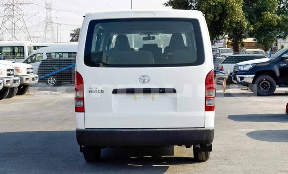 Buy Import Toyota Hiace White Car in Import - Dubai in Region of Bouenza Buy Import Toyota Hiace White Car in Import - Dubai in Region of Bouenza