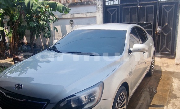 Acheter Occasion Voiture Kia K7 Gris à Brazzaville, Commune de Brazzaville Acheter Occasion Voiture Kia K7 Gris à Brazzaville, Commune de Brazzaville