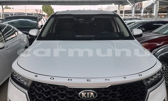 Acheter Occasion Voiture Kia Sorento Blanc à Brazzaville, Commune de Brazzaville Acheter Occasion Voiture Kia Sorento Blanc à Brazzaville, Commune de Brazzaville