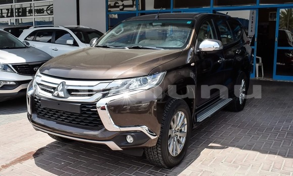 Acheter Occasion Voiture Mitsubishi Montero Sport Marron à Brazzaville, Commune de Brazzaville Acheter Occasion Voiture Mitsubishi Montero Sport Marron à Brazzaville, Commune de Brazzaville