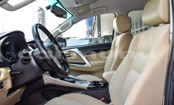 Acheter Occasion Voiture Mitsubishi Montero Sport Marron à Brazzaville, Commune de Brazzaville Acheter Occasion Voiture Mitsubishi Montero Sport Marron à Brazzaville, Commune de Brazzaville