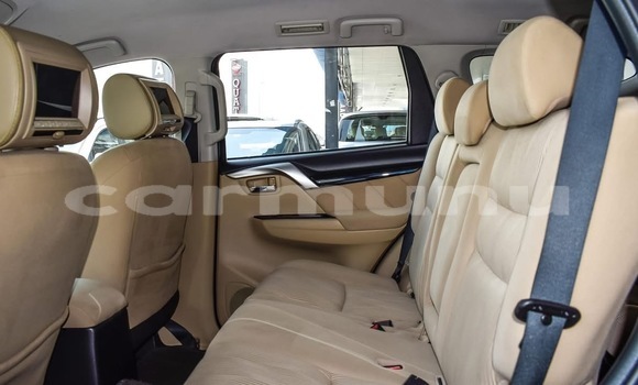 Acheter Occasion Voiture Mitsubishi Montero Sport Marron à Brazzaville, Commune de Brazzaville Acheter Occasion Voiture Mitsubishi Montero Sport Marron à Brazzaville, Commune de Brazzaville