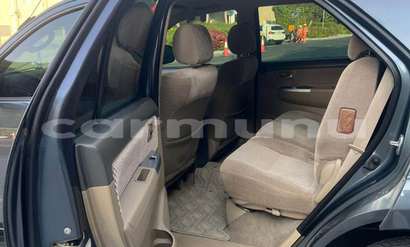 Acheter Occasion Voiture Toyota Fortuner Bleu à Pointe–Noire, Région du Kouilou Acheter Occasion Voiture Toyota Fortuner Bleu à Pointe–Noire, Région du Kouilou