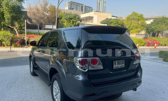 Acheter Occasion Voiture Toyota Fortuner Bleu à Pointe–Noire, Région du Kouilou Acheter Occasion Voiture Toyota Fortuner Bleu à Pointe–Noire, Région du Kouilou