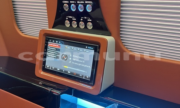 Acheter Neuf Voiture Toyota Hiace Gris à Brazzaville, Commune de Brazzaville Acheter Neuf Voiture Toyota Hiace Gris à Brazzaville, Commune de Brazzaville