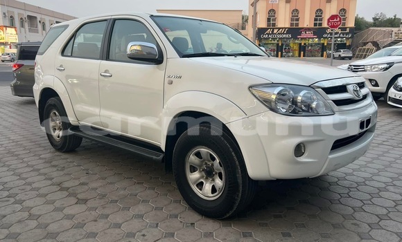 Acheter Occasion Voiture Toyota Fortuner Blanc à Pointe–Noire, Région du Kouilou Acheter Occasion Voiture Toyota Fortuner Blanc à Pointe–Noire, Région du Kouilou