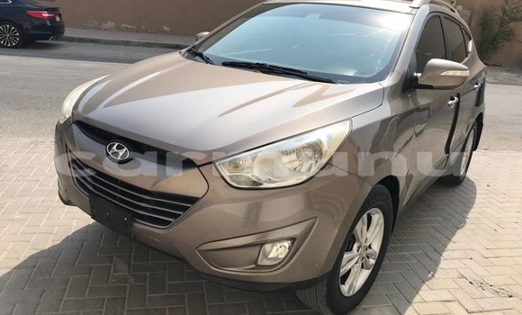 Acheter Occasion Voiture Hyundai Tucson Marron à Pointe–Noire, Région du Kouilou Acheter Occasion Voiture Hyundai Tucson Marron à Pointe–Noire, Région du Kouilou