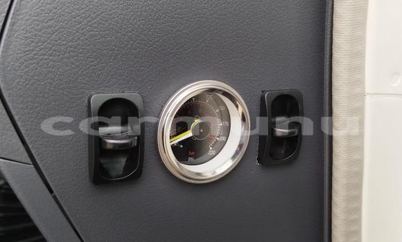 Acheter Occasion Voiture Toyota Land Cruiser Beige à Brazzaville, Commune de Brazzaville Acheter Occasion Voiture Toyota Land Cruiser Beige à Brazzaville, Commune de Brazzaville