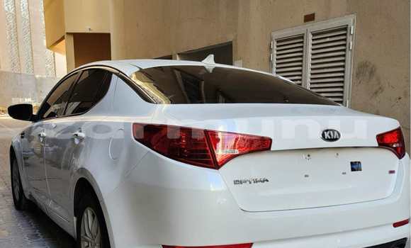 Acheter Occasion Voiture Kia K5 Gris à Brazzaville, Commune de Brazzaville Acheter Occasion Voiture Kia K5 Gris à Brazzaville, Commune de Brazzaville