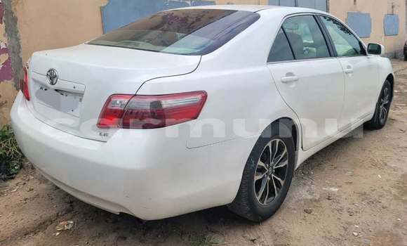 Acheter Occasion Voiture Toyota Camry Blanc à Brazzaville, Commune de Brazzaville Acheter Occasion Voiture Toyota Camry Blanc à Brazzaville, Commune de Brazzaville