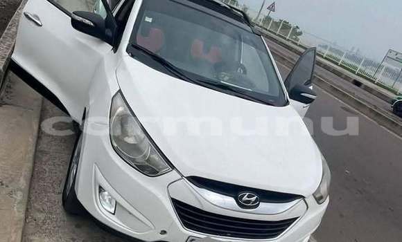 Acheter Occasion Voiture Hyundai Tucson Blanc à Brazzaville, Commune de Brazzaville Acheter Occasion Voiture Hyundai Tucson Blanc à Brazzaville, Commune de Brazzaville
