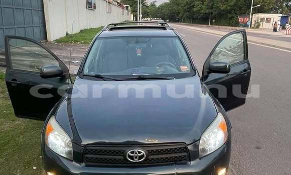 Acheter Occasion Voiture Toyota RAV4 Noir à Brazzaville, Commune de Brazzaville Acheter Occasion Voiture Toyota RAV4 Noir à Brazzaville, Commune de Brazzaville