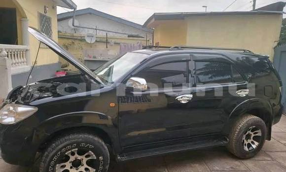 Acheter Occasion Voiture Toyota Fortuner Noir à Brazzaville, Commune de Brazzaville Acheter Occasion Voiture Toyota Fortuner Noir à Brazzaville, Commune de Brazzaville