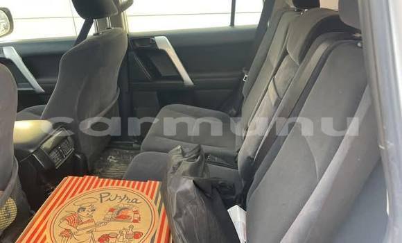 Acheter Occasion Voiture Toyota Prado Blanc à Brazzaville, Commune de Brazzaville Acheter Occasion Voiture Toyota Prado Blanc à Brazzaville, Commune de Brazzaville