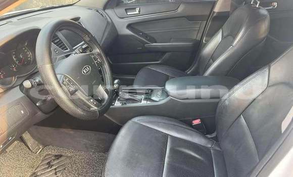 Acheter Occasion Voiture Kia K7 Blanc à Brazzaville, Commune de Brazzaville Acheter Occasion Voiture Kia K7 Blanc à Brazzaville, Commune de Brazzaville