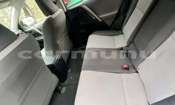 Acheter Occasion Voiture Toyota RAV4 Rouge à Brazzaville, Commune de Brazzaville Acheter Occasion Voiture Toyota RAV4 Rouge à Brazzaville, Commune de Brazzaville