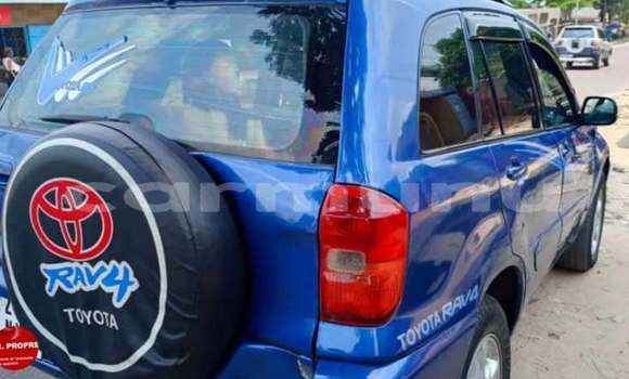 Acheter Occasion Voiture Toyota RAV4 Bleu à Brazzaville, Commune de Brazzaville Acheter Occasion Voiture Toyota RAV4 Bleu à Brazzaville, Commune de Brazzaville